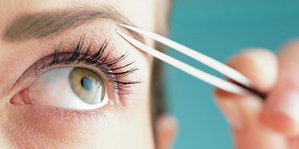 How long does it take for eyelashes to grow back?