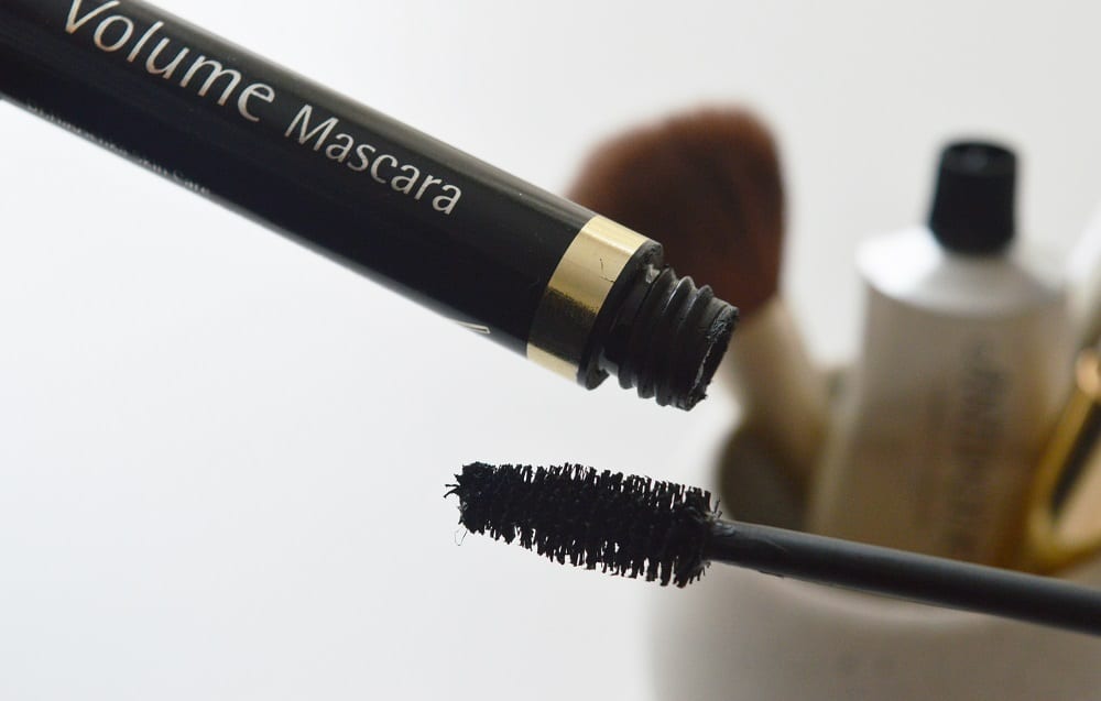 don-t-buy-eyelash-growth-mascara-until-you-ve-read-this
