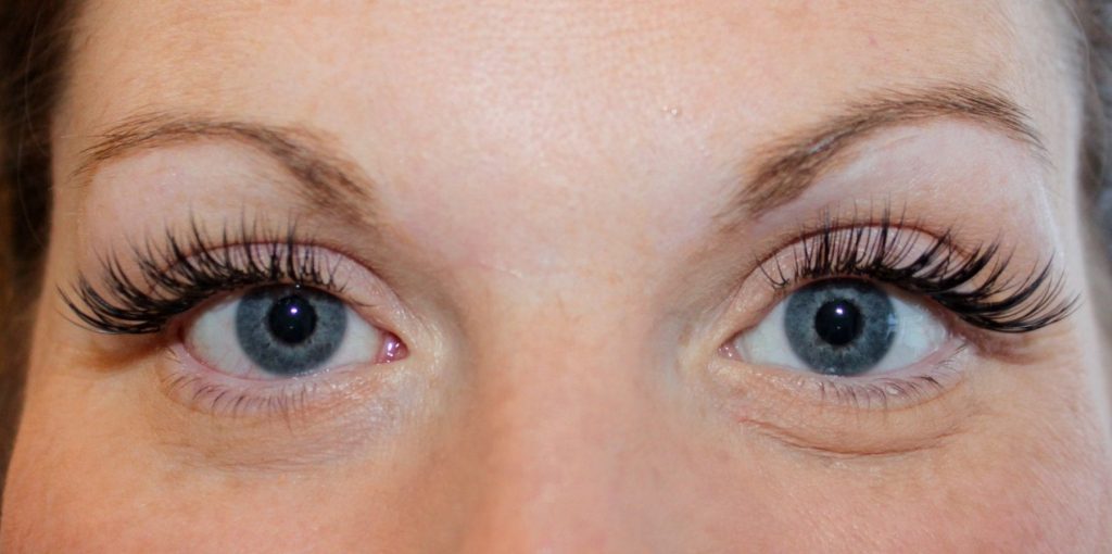 Different Types of Eyelash Extensions (and How They Stack ...