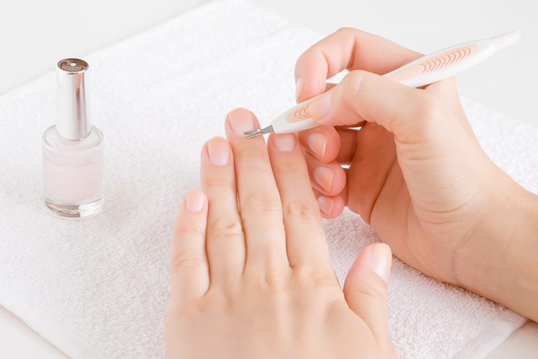 The 10 Best Cuticle Removers to Buy in 2024 Review)