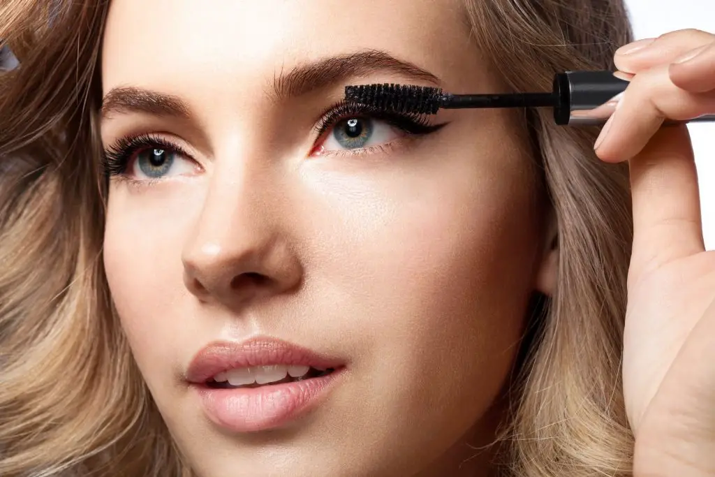 10 Best Maybelline Mascaras Reviews of 2024 Buying Guide